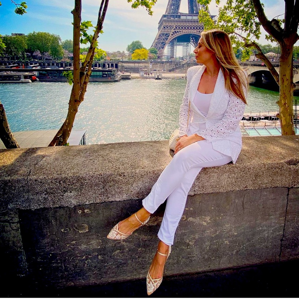 Pretty Zara Blazer. Bought in Paris. Worn for one photograph!